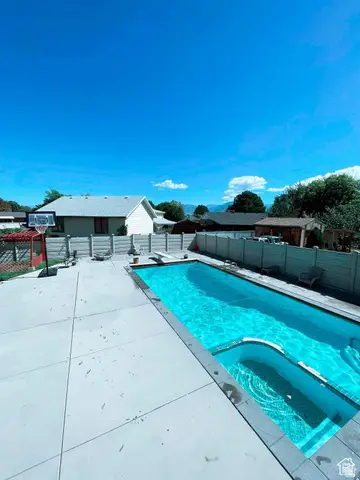 7529 S Springbrook Dr W, West Jordan, UT 84084 - Image #2