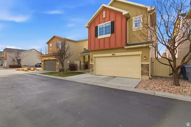 1090 W Stonehaven Dr, North Salt Lake, UT 84054 - Image #3