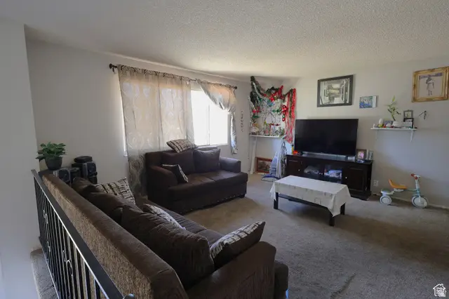 4452 S Red Cherry Cir W, West Valley City, UT 84120 - Image #3