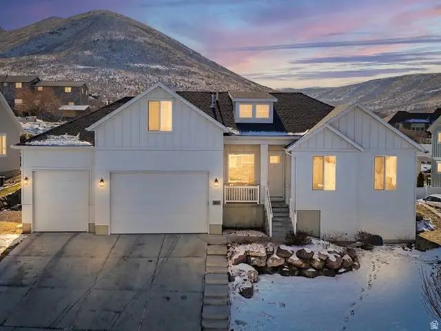 6651 W Sky Bird Cir, Herriman, UT 84096 - Image #1