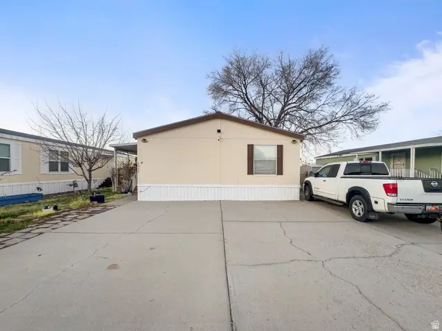 7032 W Apaloosa Dr #24, West Valley City, UT 84128 - Image #2