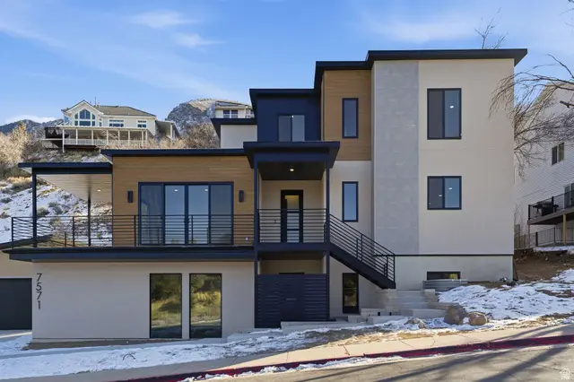 7571 S Prospector Dr E, Cottonwood Heights, UT 84121 - Image #1