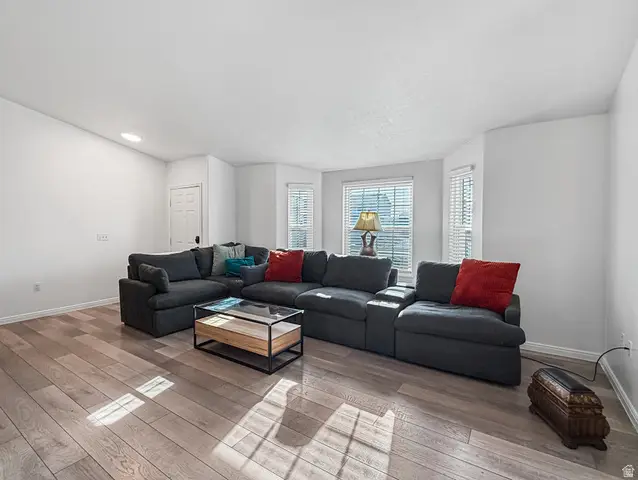 4216 W 5250 S, Roy, UT 84067 - Image #2