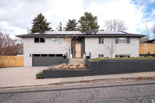 2879 E Millicent Dr S, Salt Lake City, UT 84108 - Image #1