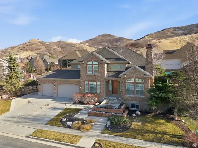 843 N Eaglepointe Dr E, North Salt Lake, UT 84054 - Image #3