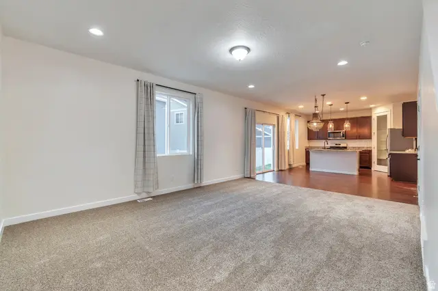 13059 S Bilston Ln, Herriman, UT 84096 - Image #2