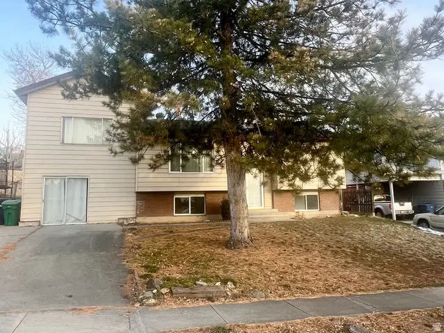 9443 S Electra St, Sandy, UT 84094 - Image #2