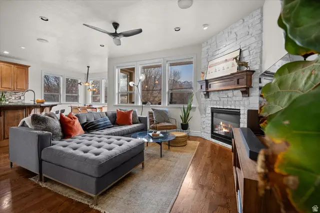 5809 S Blue Flax Ln E, Salt Lake City, UT 84121 - Image #3