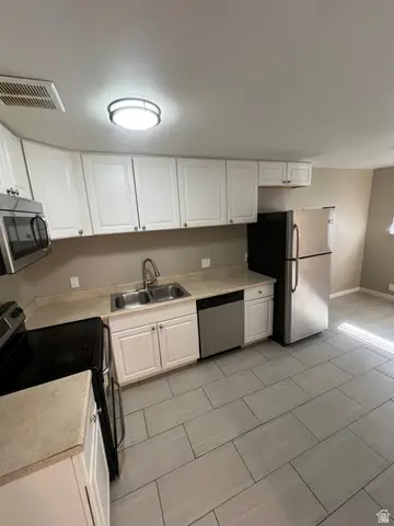 768 N Redwood Rd W #21, Salt Lake City, UT 84116