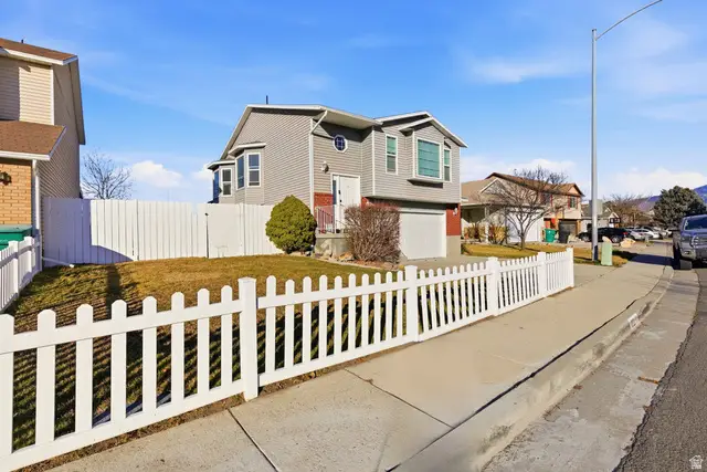 1222 W Brandonwood Dr S, Murray, UT 84123 - Image #2