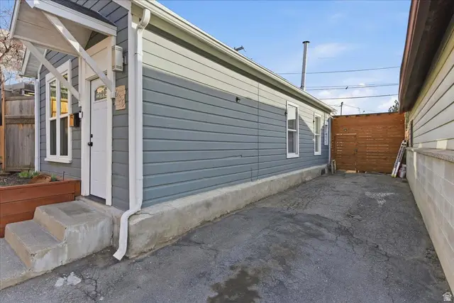 936 E Place S, Salt Lake City, UT 84102 - Image #3