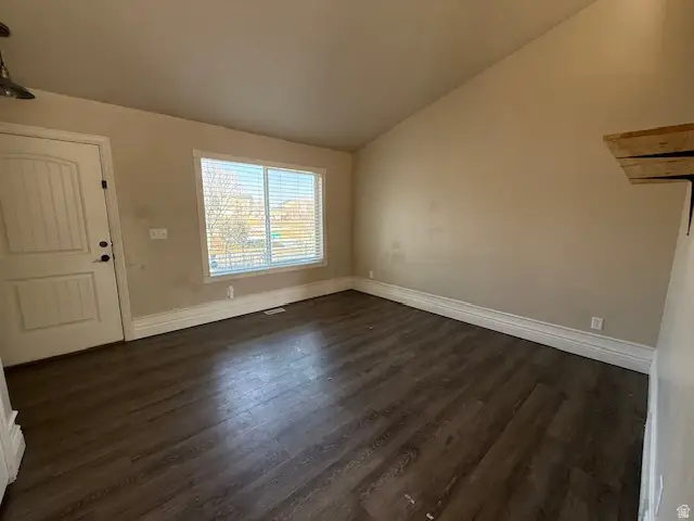 273 W Autumn Dr, Saratoga Springs, UT 84045 - Image #2