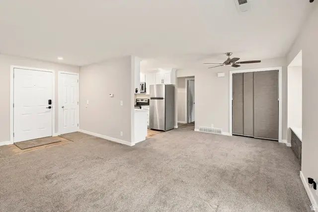 875 E Arrowhead Ln S #47, Murray, UT 84107 - Image #3