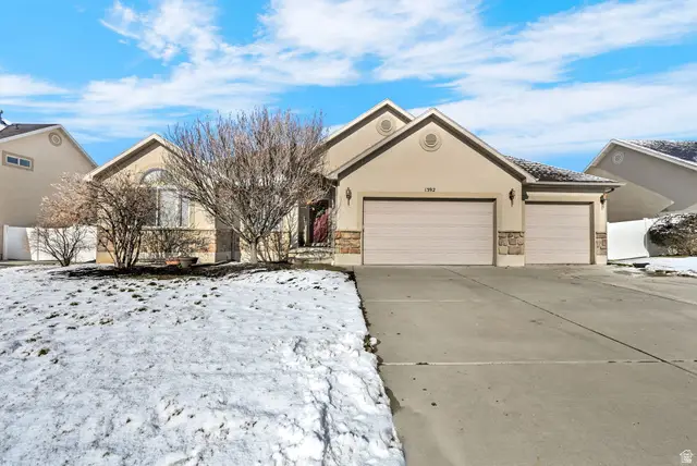 1392 W 2175 S, Syracuse, UT 84075 - Image #1