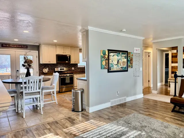 1886 W Ben Air Dr, Taylorsville, UT 84129 - Image #3