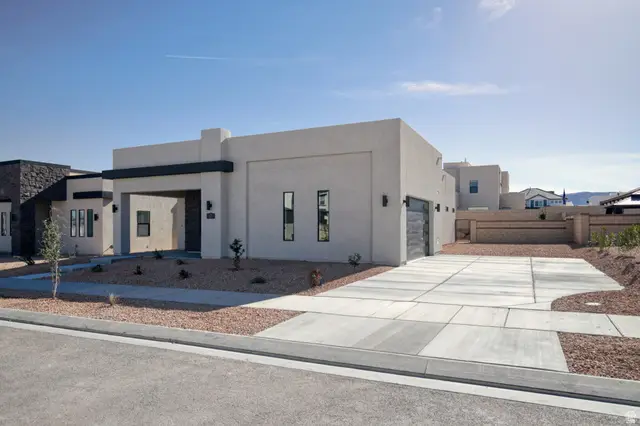 527 Avery Ln W, Saint George, UT 84790 - #3