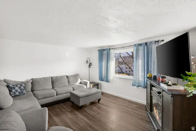 3705 S 2025 W, Roy, UT 84067 - Image #3