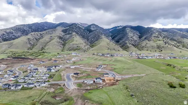 649 E 250 N #16, Providence, UT 84332