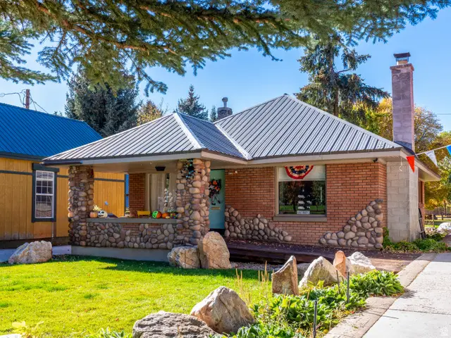 237 S 7400 E, Huntsville, UT 84317 - #1