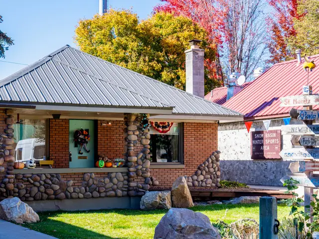 237 S 7400 E, Huntsville, UT 84317 - #2