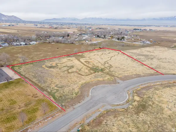 2065 N Lincoln Ln, Pine Canyon, UT 84074
