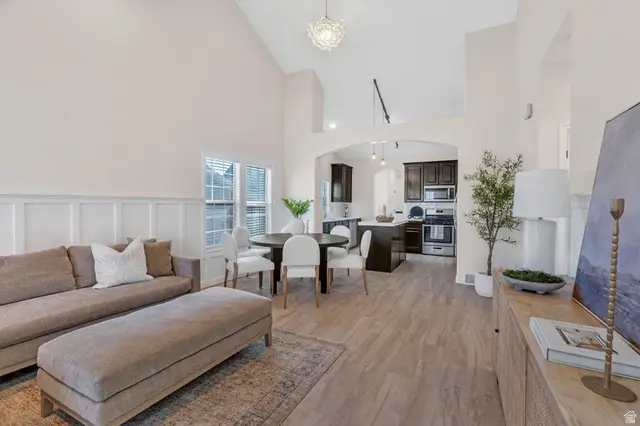 10227 S Oquirrh Lake Rd, South Jordan, UT 84095 - Image #3