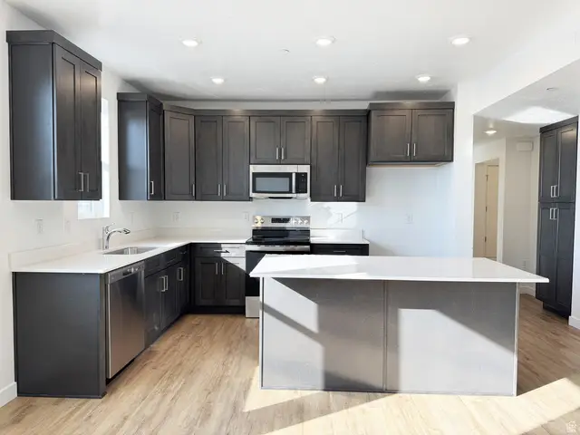 5232 W Black Twig Dr S #201, South Jordan, UT 84009 - Image #3