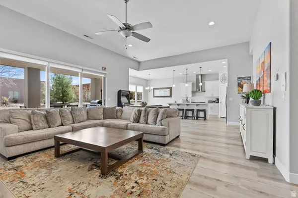 3211 S Hideaway Pl, Hurricane, UT 84737