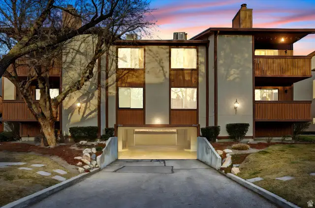 6847 S Countrywoods Cir #18f E, Midvale, UT 84047 - Image #1