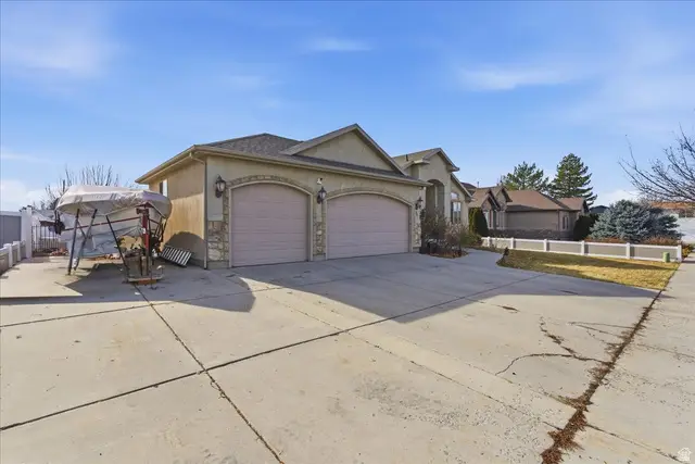 71 W Stauffer Ln, Murray, UT 84107 - #2