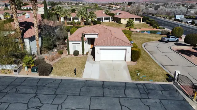 1042 W Hillview Dr, Washington, UT 84780 - #2