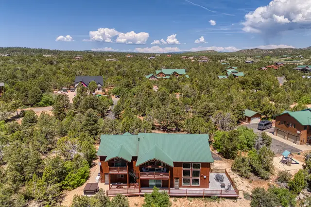 755 S Zion Ridge Rd, Orderville, UT 84758 - #1