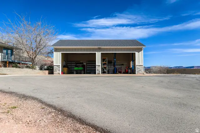 422 W Buckeye Reef Rd, Leeds, UT 84746 - #3