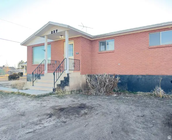 237 N 500 W, Vernal, UT 84078 - #1