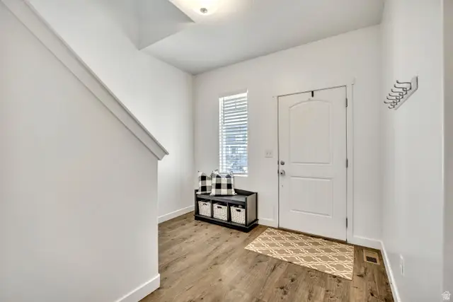 583 S Ravenwood Ln, Saratoga Springs, UT 84045 - #2