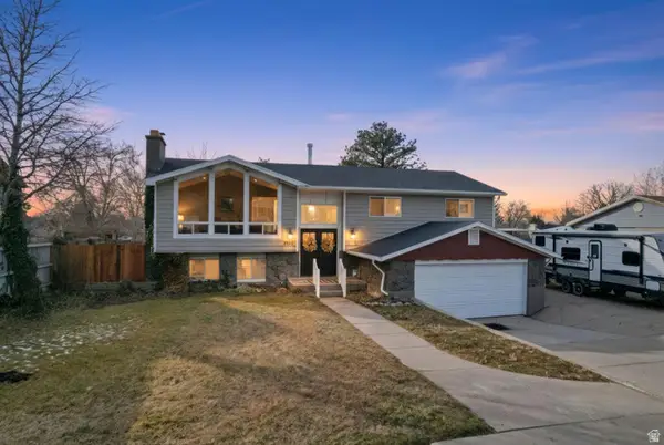 9472 S Fox Hunt Dr, Sandy, UT 84092