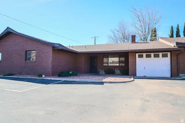 3703 Gates Cir, Santa Clara, UT 84765 - Image #1