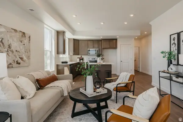 247 E 1850 N #2, North Ogden, UT 84414