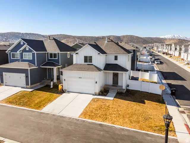 4952 E Lake Corner Dr, Eagle Mountain, UT 84005 - #3