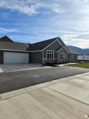 224 E 850 St N #D, Tooele, UT 84074