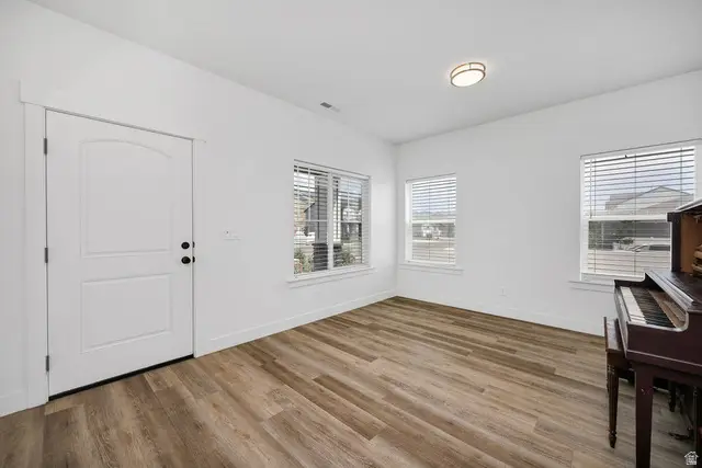 412 S 1170 E, Hyrum, UT 84319 - #3