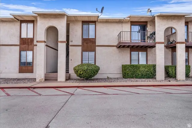 462 W 300 N #12, Saint George, UT 84770 - Image #2