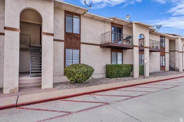 462 W 300 N #12, Saint George, UT 84770 - Image #3