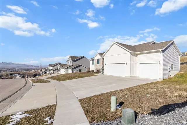 889 E 600 N, Hyde Park, UT 84318 - Image #2