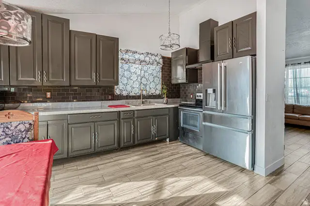 1071 Amiga Dr W, Salt Lake City, UT 84104 - Image #3