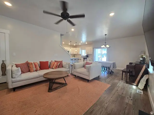 1349 E Reichert St, Eagle Mountain, UT 84005 - #3