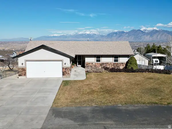 569 E Park Dr, Elk Ridge, UT 84651