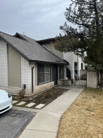 158 W Woodside Dr N, Provo, UT 84604