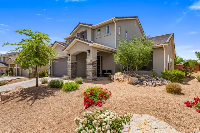 379 N Puerta Dr, Washington, UT 84780 - Image #1