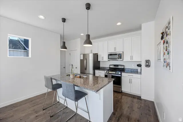 15313 S Reins Way W, Bluffdale, UT 84065 - #2